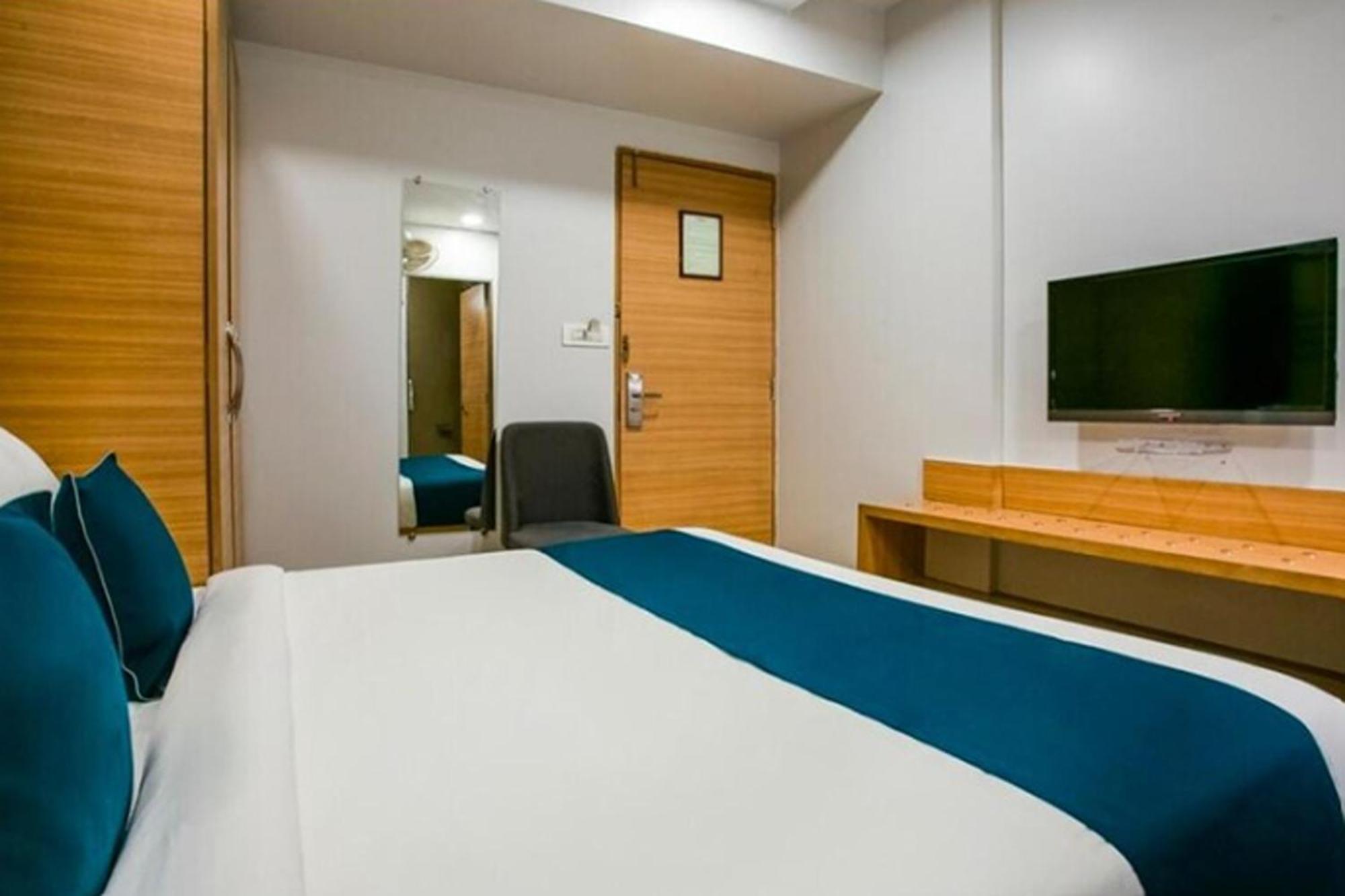 Hotel Concord Galaxy Мумбаї Екстер'єр фото