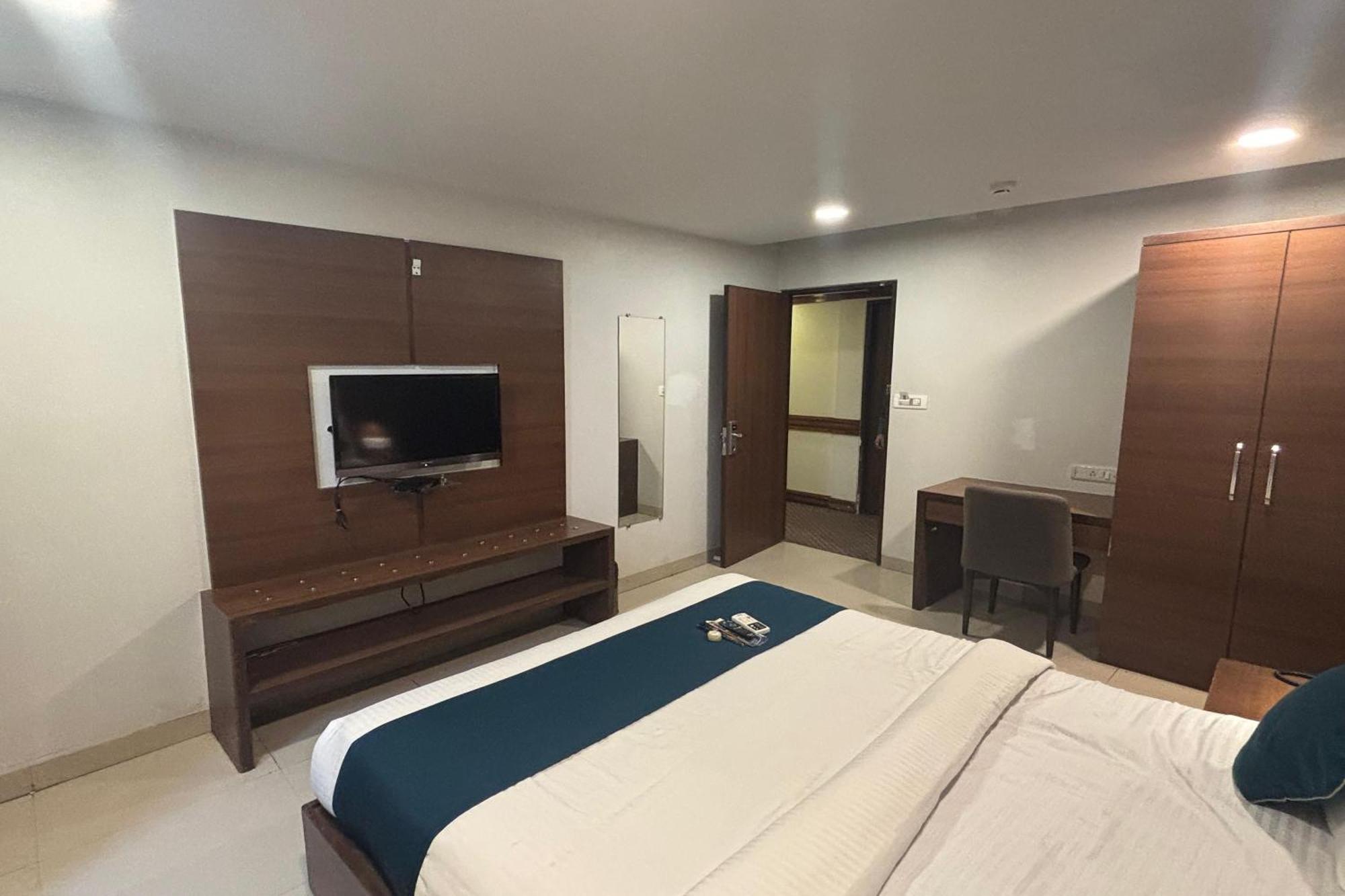 Hotel Concord Galaxy Мумбаї Екстер'єр фото